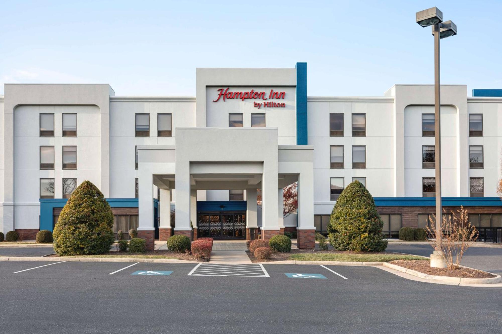 Hampton Inn Waynesboro/Stuarts Draft Fishersville Eksteriør billede