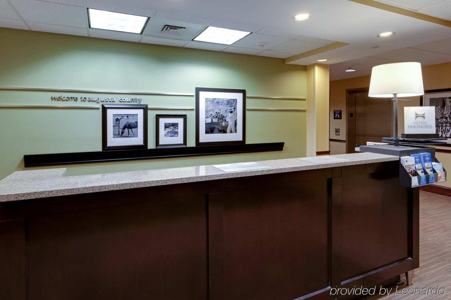 Hampton Inn Waynesboro/Stuarts Draft Fishersville Eksteriør billede