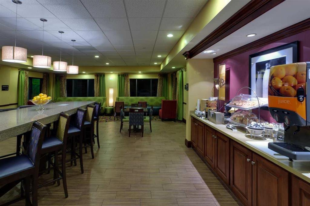 Hampton Inn Waynesboro/Stuarts Draft Fishersville Restaurant billede